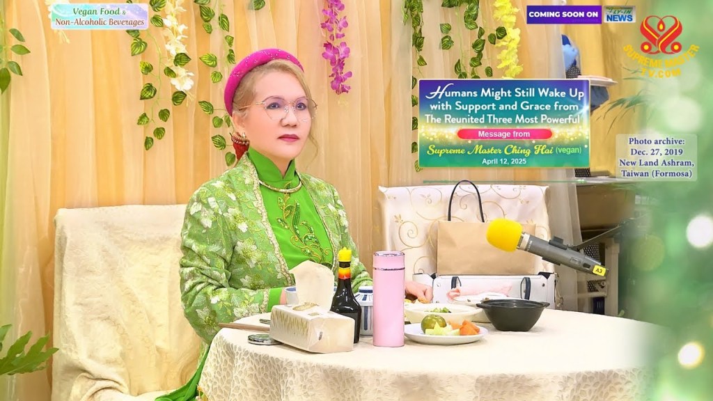 มนุษย์อาจตื่นขึ้นมาพร้อมกับการสนับสนุนและพระกรุณา จากสามองค์ผู้ทรงพลังที่สุดที่กลับมารวมตัวกันอีกครั้ง